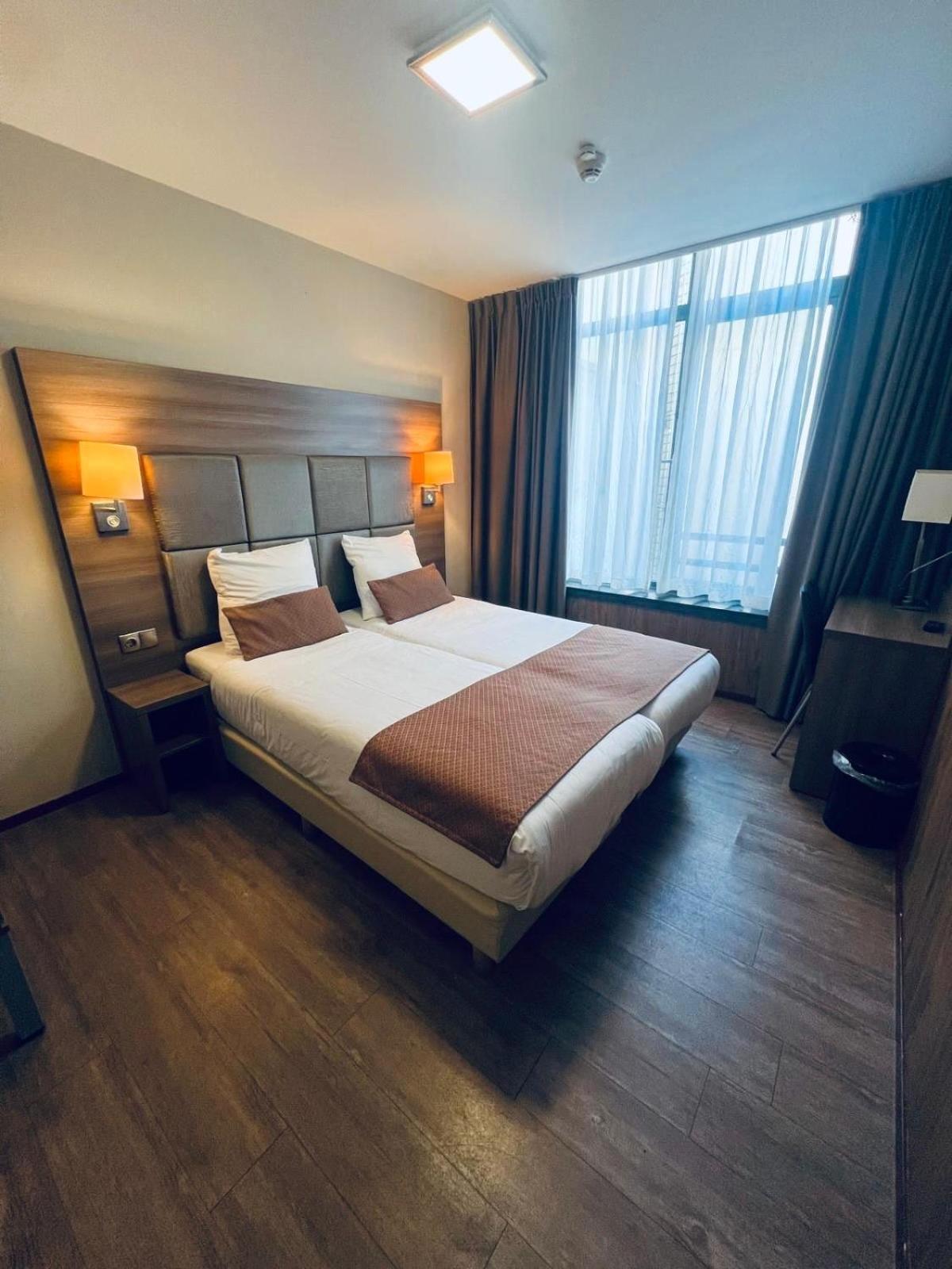 Ozo Hotels Cordial Амстердам Екстериор снимка