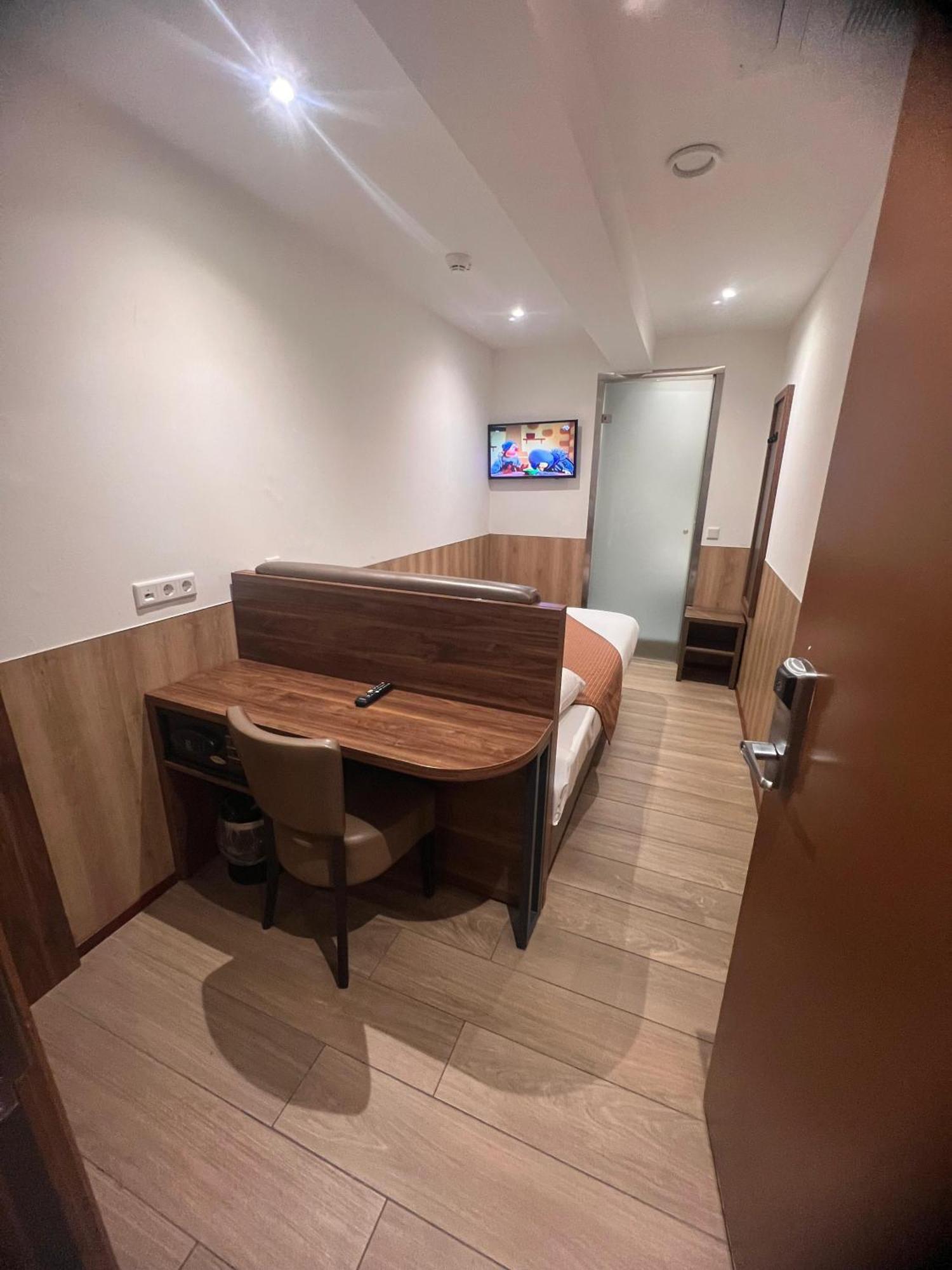 Ozo Hotels Cordial Амстердам Екстериор снимка